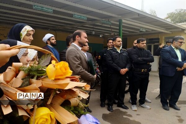 دیدار معتمدین و اعضای کانون فرهنگی هنری شهدا مسجد ترک آباد با کارکنان کلانتری ۱۳ علوی کاشان