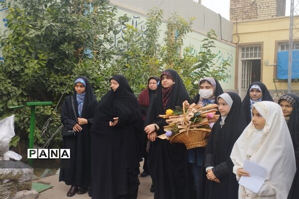 دیدار معتمدین و اعضای کانون فرهنگی هنری شهدا مسجد ترک آباد با کارکنان کلانتری ۱۳ علوی کاشان