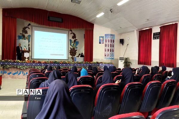 برگزاری جلسه شورای برنامه‌ریزی و دوره توانمندسازی مربیان شهرستان فلاورجان