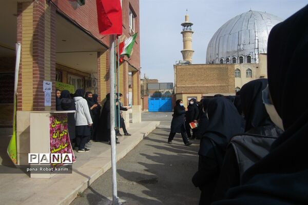 انتخابات شورای دانش‌آموزی در مدرسه شاهد کوثر رباط کریم