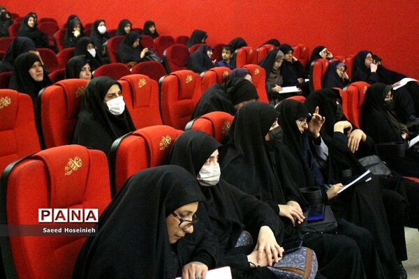 دومین کارگاه آموزش هنرهای نمایشی و تئاتر ویژه معلمان در قم