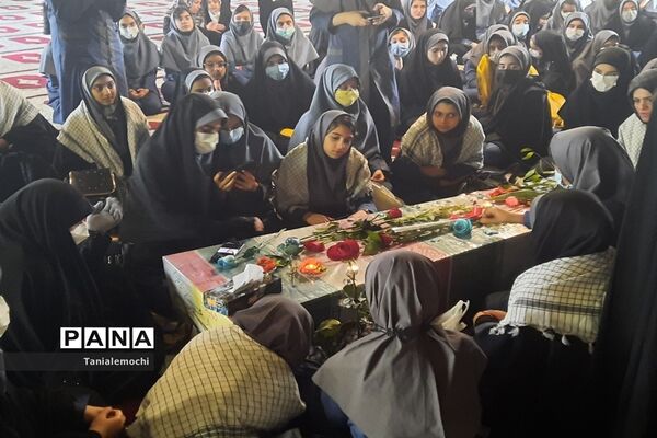 تجدید میثاق دانش‌آموزان مدرسه پاینده ناحیه یک اهواز با آرمان‌های شهدا
