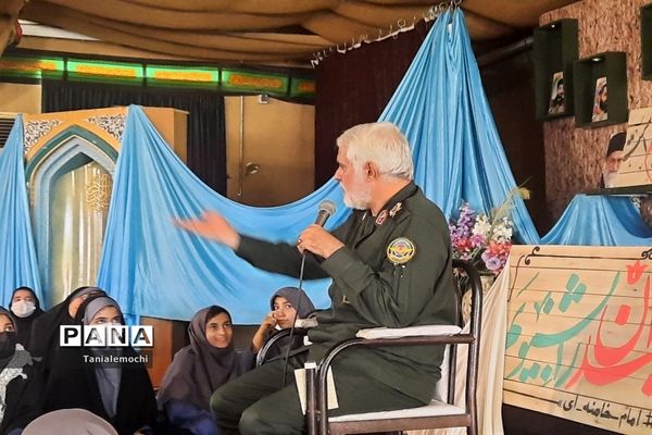 تجدید میثاق دانش‌آموزان مدرسه پاینده ناحیه یک اهواز با آرمان‌های شهدا