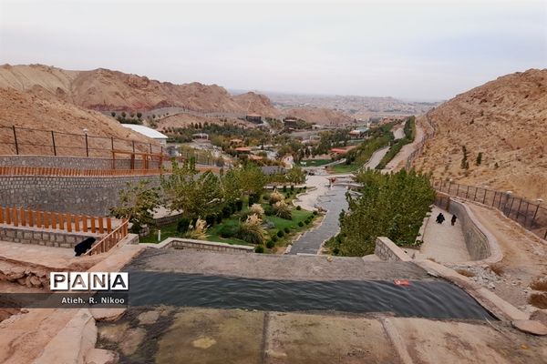 اردوی دانش‌آموزان شاهد رضویان قم در باغ پرندگان