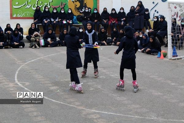 برگزاری المپیاد ورزشی درون مدرسه‌ای در دبیرستان شهید‌خدابخشی قم