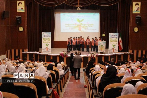 هشتمین دوره هفته مبارزه با اعتیاد و آسیب‌های اجتماعی در زنجان