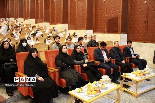 هشتمین دوره هفته مبارزه با اعتیاد و آسیب‌های اجتماعی در زنجان