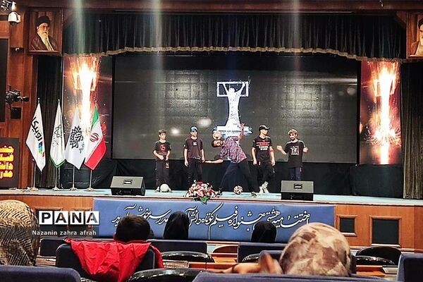 درخشش خبرنگار خبرگزاری پانا رودهن در جشنواره فیلم کوتاه دانش‌آموزی مدرسه