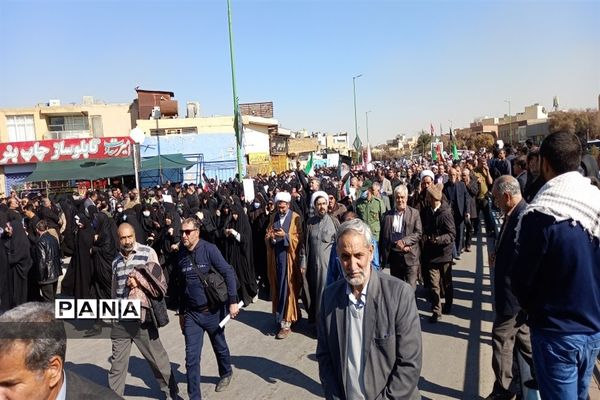 مراسم تشییع شهدای مدافع امنیت در اصفهان