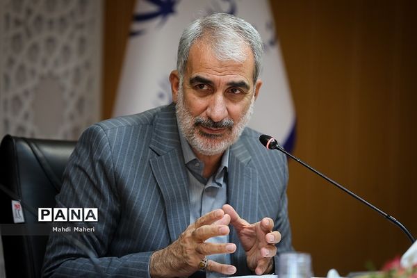 آیین تفاهم‌نامه بین وزارت آموزش و پرورش و پژوهشگاه رویان