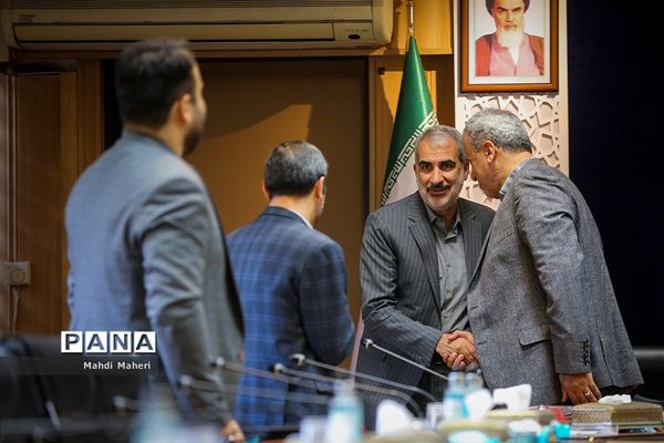 آیین تفاهم‌نامه بین وزارت آموزش و پرورش و پژوهشگاه رویان