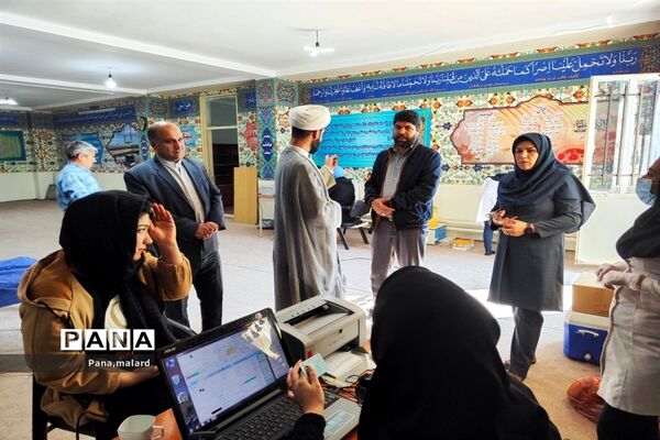 برپایی پایگاه انتقال خون در دبستان مزرعه صفادشت