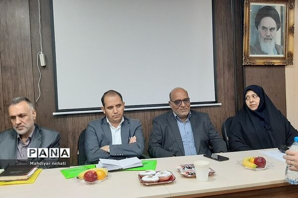برگزاری شورای تخصصی موسسان مدارس غیردولتی قطب ۵ شرق تهران در رودهن