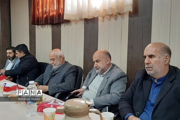 برگزاری شورای تخصصی موسسان مدارس غیردولتی قطب ۵ شرق تهران در رودهن