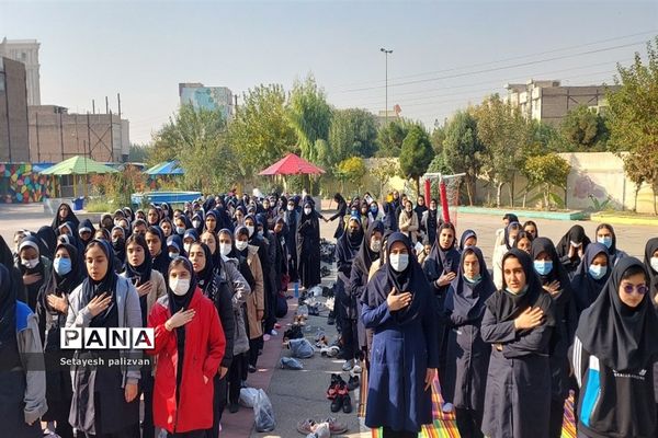 برگزاری جشن هفته کتابخوانی و بسیج درآموزشگاه نمونه دولتی ارشاد شهرستان قرچک