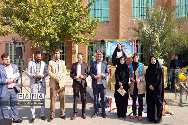 برگزاری جشن هفته کتابخوانی و بسیج درآموزشگاه نمونه دولتی ارشاد شهرستان قرچک