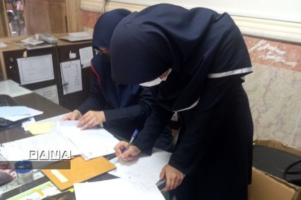 برگزاری مراسم‌ میز جذب بسیج در مدارس رودهن