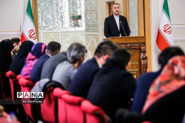نشست خبری وزیر امور خارجه