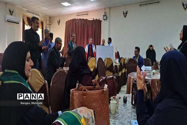 برگزاری اردوی یکروزه مربیان پیشتاز در آباده