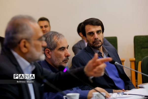 نشست شورای معاونان امور مجلس وزارتخانه‌ها و سازمان‌های دولتی