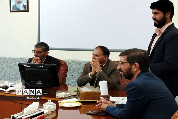 نشست صمیمی مدیر سازمان دانش‌آموزی استان اصفهان با خبرنگاران پانا کاشان