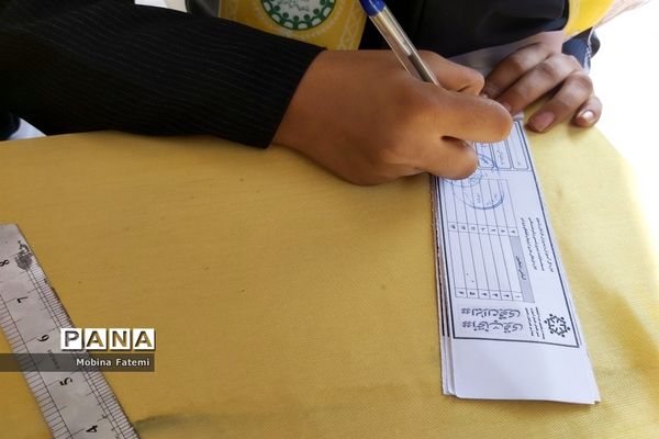 انتخابات شورای دانش‌آموزی در دبیرستان شاهد شهید شیرودی