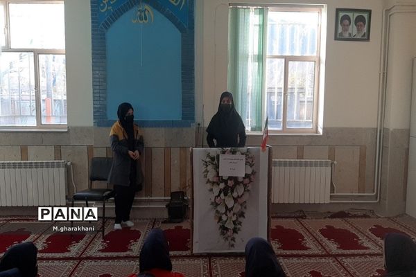 برگزاری انتخابات شورای دانش‌آموزی دبیرستان مکتبی