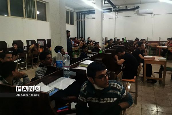 بازدید رئیس و معاونان سازمان دانش‌آموزی فارس از مدرسه شبانه‌روزی عشایری شهید بهشتی در شیراز