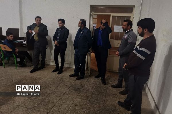 بازدید رئیس و معاونان سازمان دانش‌آموزی فارس از مدرسه شبانه‌روزی عشایری شهید بهشتی در شیراز
