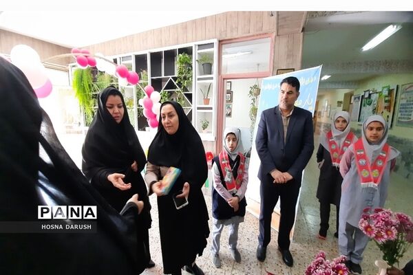 مراسم هفته کتاب در دبستان شهدای فرهنگی ناحیه ۷ مشهد مقدس