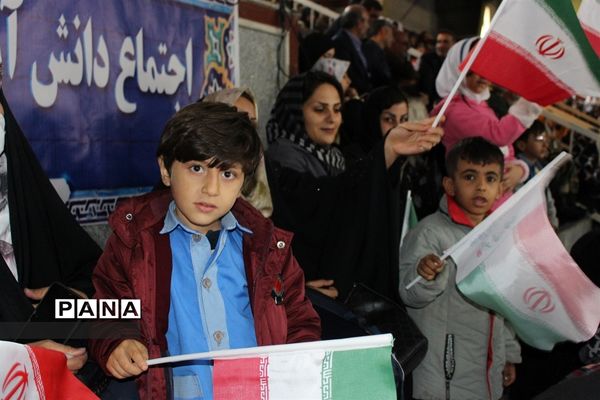 همایش استانی بزرگ دانش آموزی رفیق شهیدم در کرمانشاه