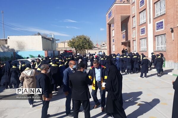 نشست رابطان اجرایی بیست و چهارمین دوره مانور های زلزله و ایمنی در مدارس