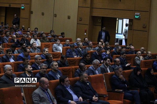 همایش هیات‌های اندیشه‌ورزی فرهنگیان در تبریز