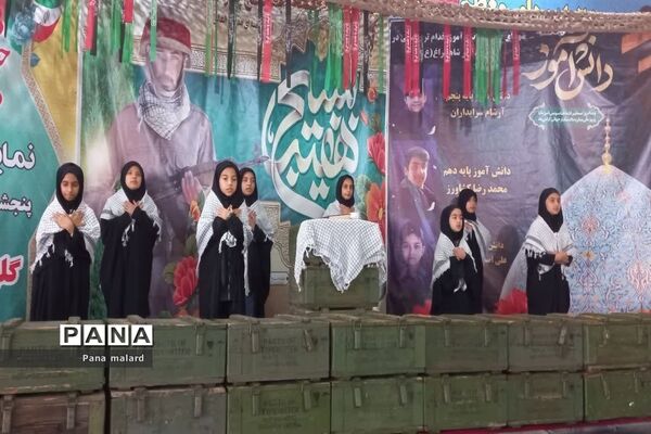 گلباران و عطر افشانی مزار شهدای ملارد در هفته بسیج