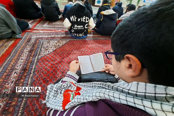 دعای ندبه در جوار مزار شهدای گمنام اردوگاه شهید‌باهنر