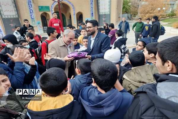 دعای ندبه در جوار مزار شهدای گمنام اردوگاه شهید‌باهنر