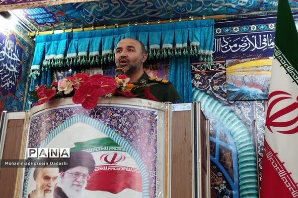 تجلیل از بسیجیان در نماز جمعه خرمدره
