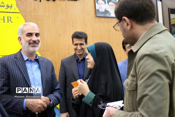 نشست صمیمی وزیر آموزش و پرورش با نمایندگان تشکل‌های دانش‌آموزی استان بوشهر