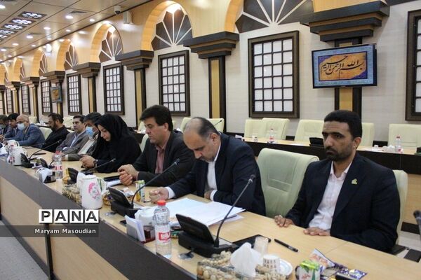 جلسه شورای آموزش و پرورش و قرارگاه عدالت تربیتی استان بوشهر با حضور وزیر آموزش و پرورش