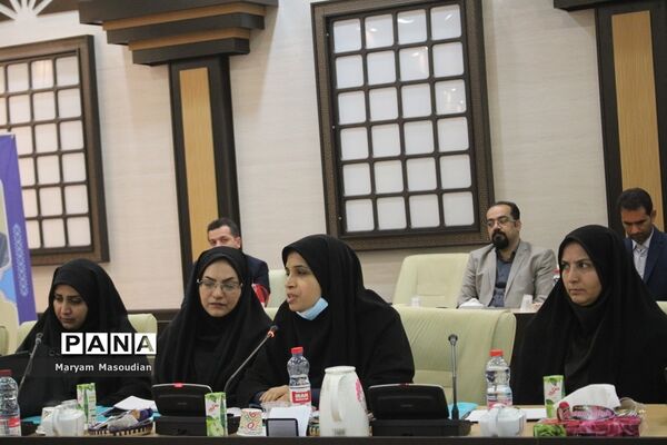 نشست صمیمی وزیر آموزش و پرورش با فرهنگیان استان بوشهر