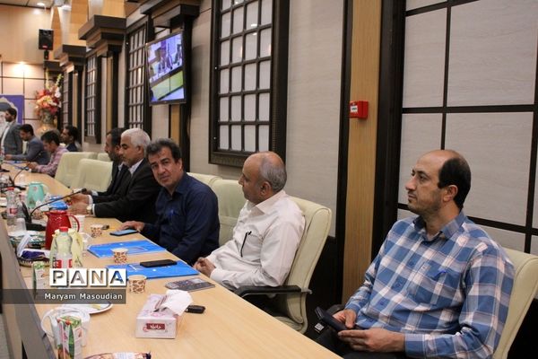 نشست صمیمی وزیر آموزش و پرورش با فرهنگیان استان بوشهر