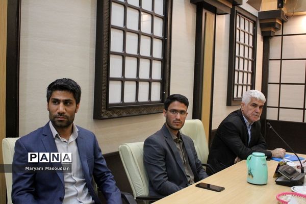 نشست صمیمی وزیر آموزش و پرورش با فرهنگیان استان بوشهر