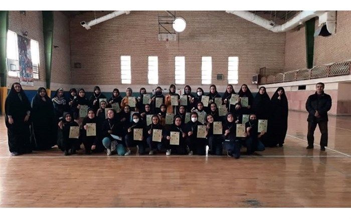 دبیرستان زمان‌زاده نائب قهرمان مسابقات والبیبال و فوتسال ناحیه‌ یک قم شد