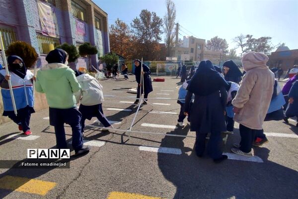 برگزاری مانور آموزشی و عملیاتی اسکان پس از زلزله در مدرسه  تربیت رودهن