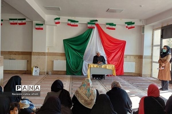 برگزاری جلسات آموزش خانواده در مدارس رودهن