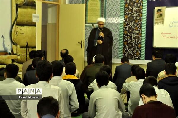 نشست بصیرتی، سیاسی در مدرسه معارف اسلامی صدرا ناحیه دو ساری