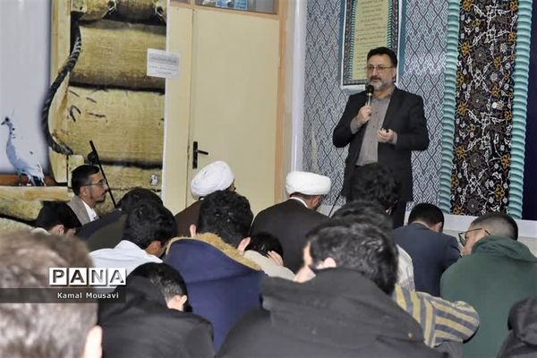 نشست بصیرتی، سیاسی در مدرسه معارف اسلامی صدرا ناحیه دو ساری