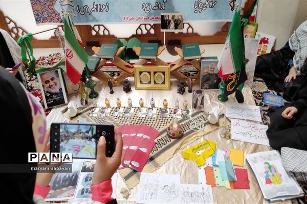 حضور دانش‌آموزان استان فارس در نماز جمعه شهر شیراز