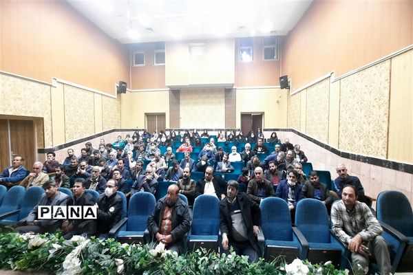 کارگاه‌ آموزشی سرایدارن و خدمات‌ مدارس ناحیه ۷مشهد