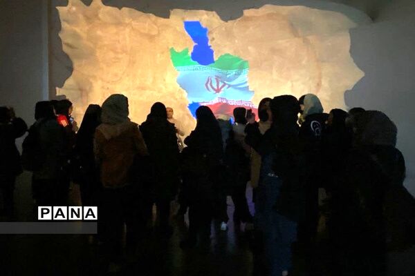 اردوی باغ موزه دفاع مقدس دانش‌آموزان مدرسه مهر آفرین رودهن